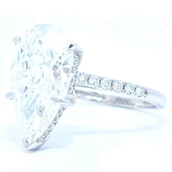 Ring Platinum - 5.33ct. tw. Diamond (Lab-grown) - Diamond - IGI Certified - Image 3