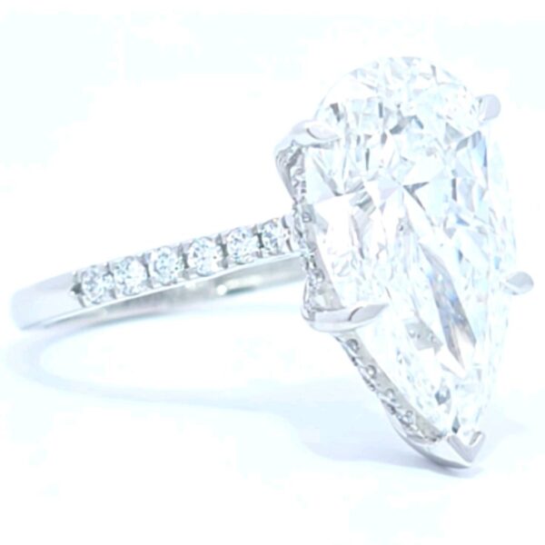 Ring Platinum - 5.33ct. tw. Diamond (Lab-grown) - Diamond - IGI Certified - Image 2
